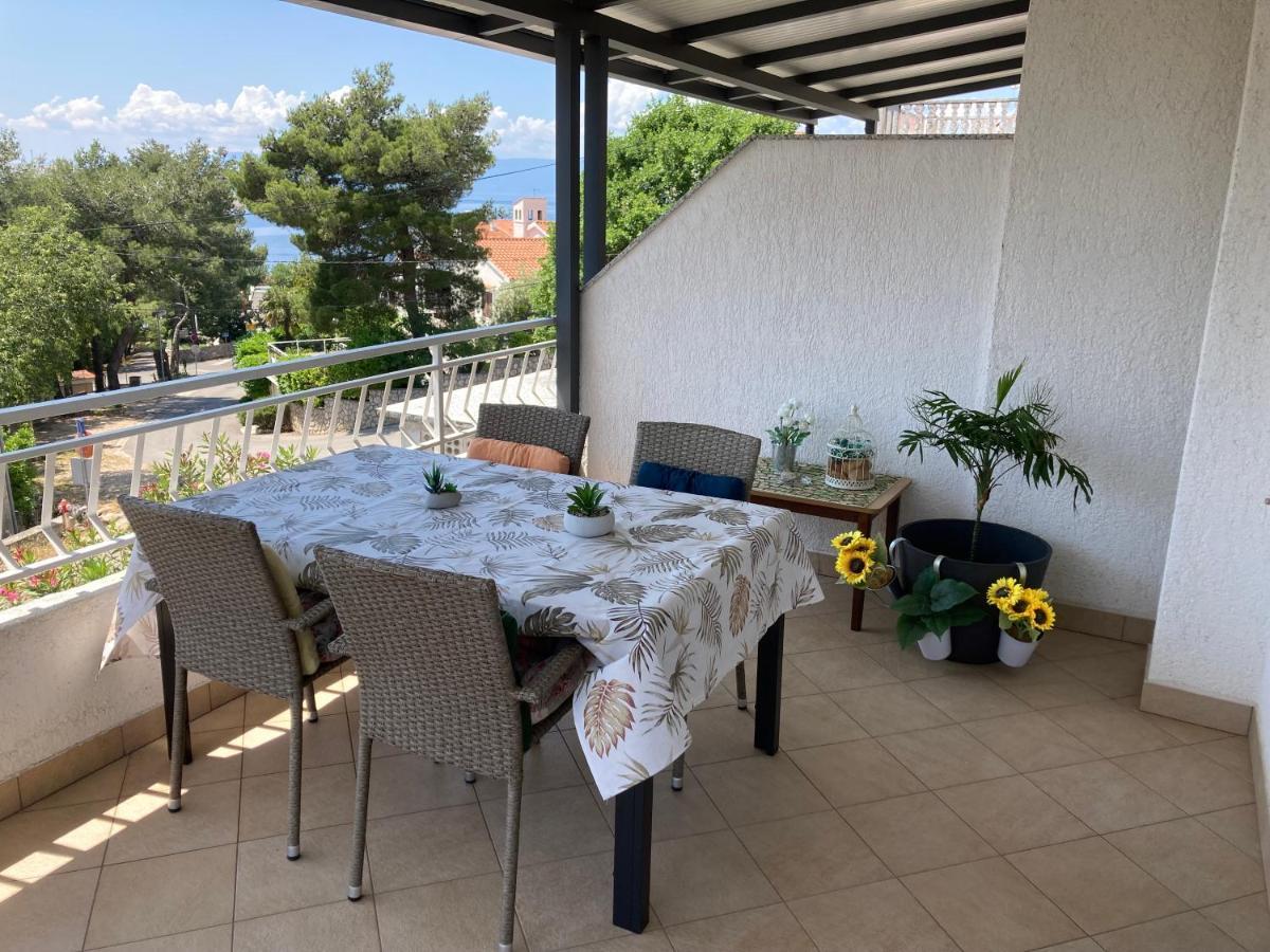 Apartment Jasna B Omišalj Exterior foto
